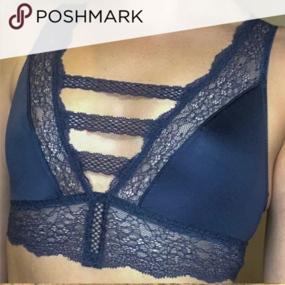 Victoria's Secret Lace Bralette Women's Size Medium Blue No Padding No Underwire